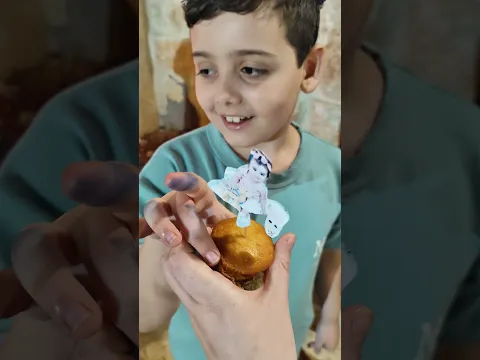دينيز اخد كب كيك عيد ميلاد بنت خالتو 🤭 ماجبلها هدية وهرب😰