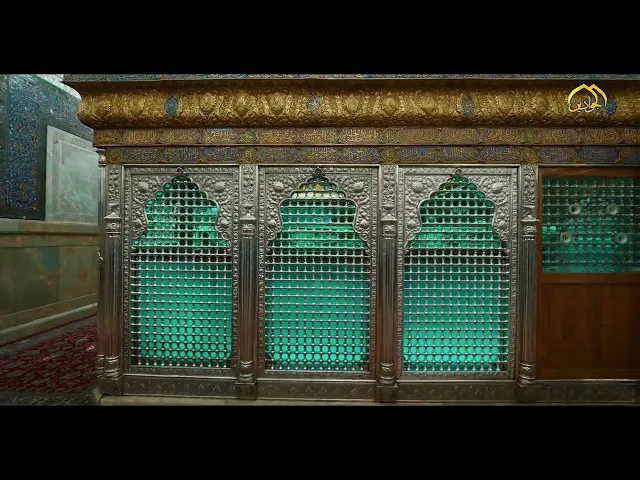 ⁣في ضريح الإمامين الكاظمين عليهما السلام يلتقي نور السماء بقلوب المحبين