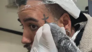 Tatuando a cara, tatuando o tênis, o crocs e o bilau (hj tem live =D)