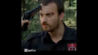 أنت معلم عاكف أمير تصميم الفريق الأول 