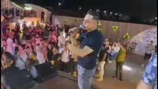 اللي انا سبت الدنيا عشانهم  دندنها