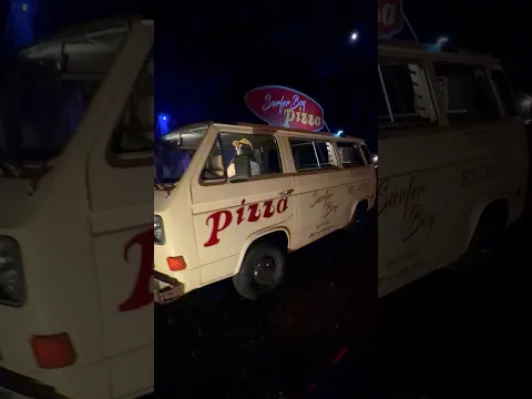 Stranger Things House Part 3: Surfer Boys Pizza π