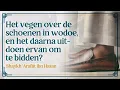 Lagu Oordeel over het vegen over de schoenen en het vervolgens uitdoen ervan om te bidden | Sh. ʿArafāt