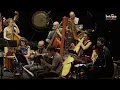 Download Lagu Bridges Kammerorchester: H.Hamra- Jasmin - So riecht Damaskus (Live at Volksbühne Frankfurt 2022)