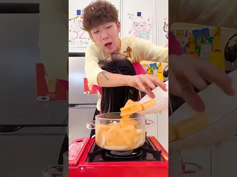 Her cooking need Someone save!!!🚑💀