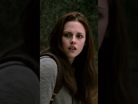 Laurent saw the wolves and said "nope" #newmoon