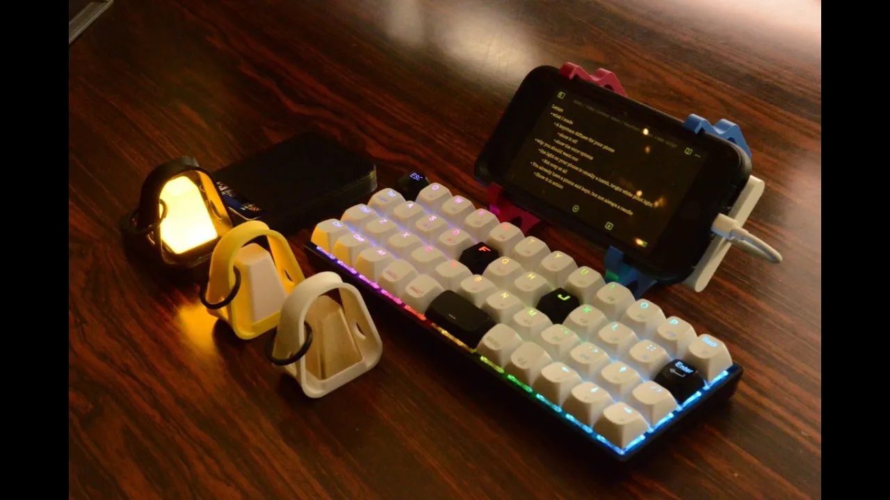 Keychain Lantern for your Phone