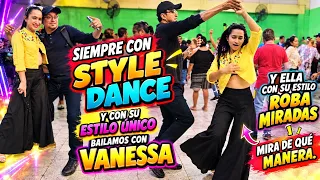 El Style Dance de Vanessa Siempre Llama La Atención Mira Que Paso  
