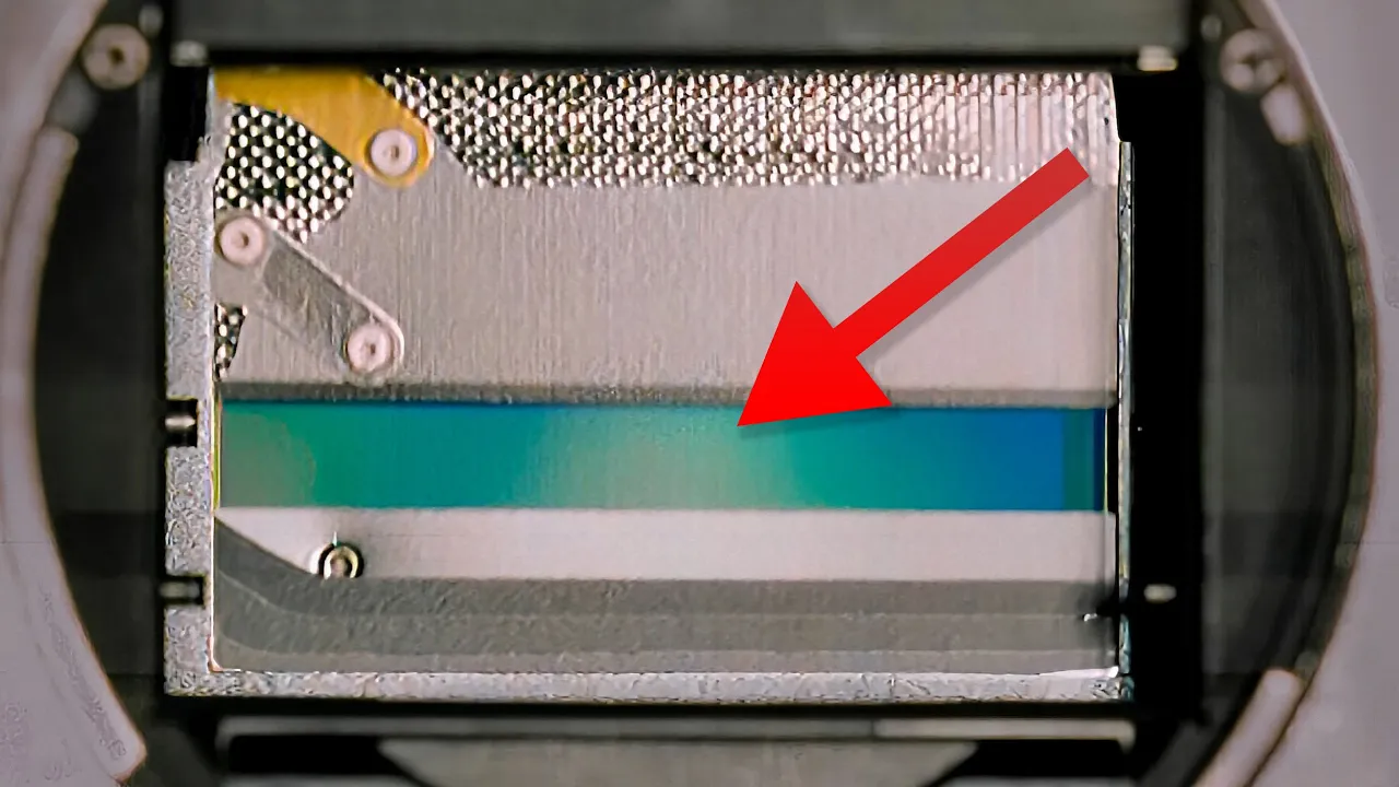 Outline Video How camera shutter works? Inside the camera 📸
