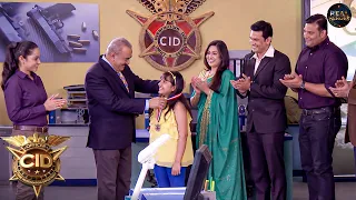 नन्ही बच्ची के बड़े साहस ने पकड़ा मुजरिम, ACP ने दिया बहादुरी का मैडल | Best Of CID | New Episode