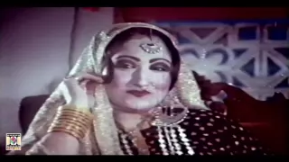 mere pairan ghungroo bna ke vaikh le sultan rahi pakistani film taqatwar