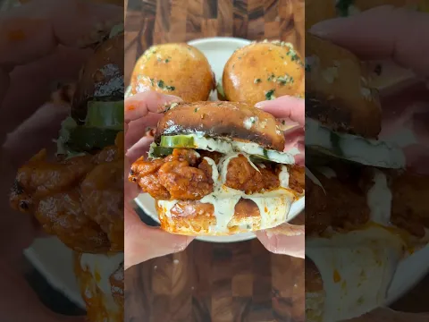 HOT HONEY CHICKEN SANDWICH #shorts