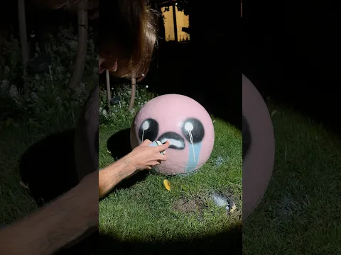 Сделал голову Айзека из The binding of Isaac