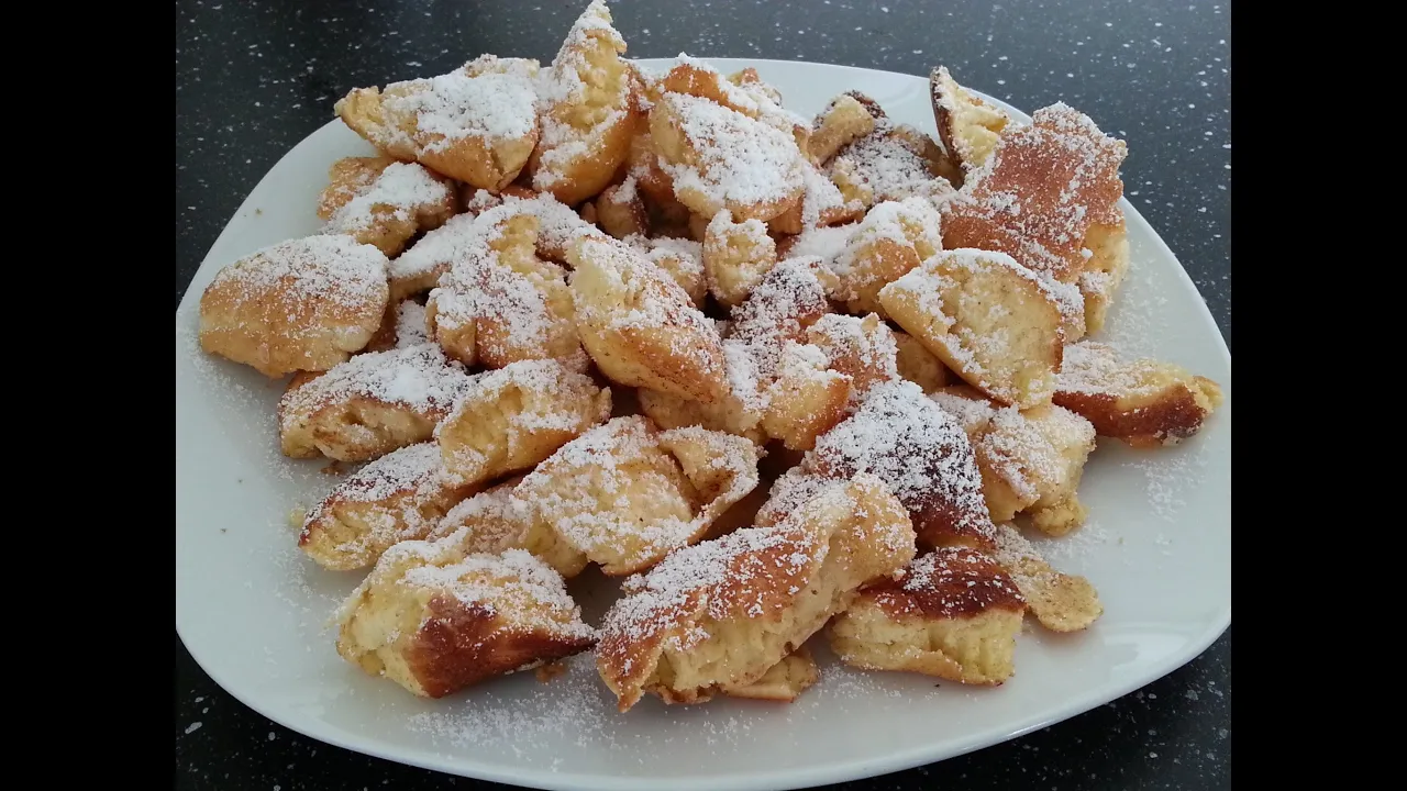 Panierte Zucchini-Scheiben mit Parmesan - schnell gemacht und super lecker!. 