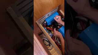 🌧Rainy Day Boat Projects🛠 #boatlife #youtubeshorts #boatprojects #diy