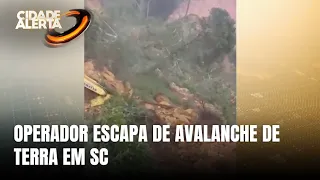 Avalanche de terra por pouco não atinge trator e operador em Benedito Novo