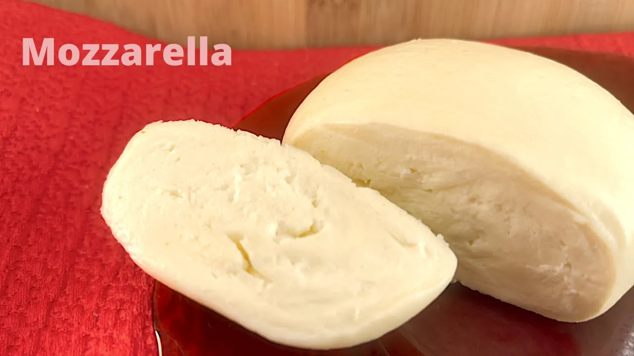 
          
          
          
            
            So machen Sie Mozzarella zu Hause Rezept für köstlichen Mozzarella aus 2 Zutaten
          
        . 