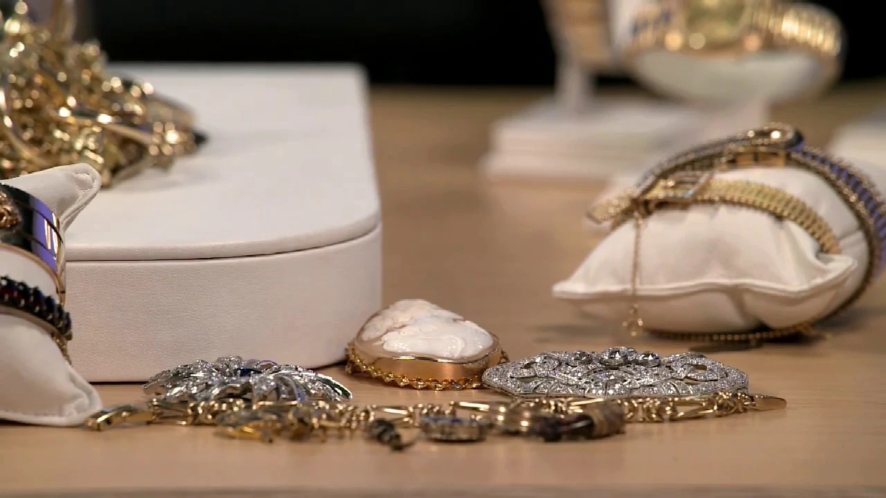 JEWELLERY: How To Style & What To Cull | TRINNY
