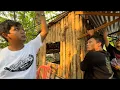 Download Lagu TAMBAH ATAP DI RUMAH POHON TAMAN BERMAIN DEPAN RUMAH LEK DAMIS ! - Iki kok sepi bocah piyeee 😭🤤😂