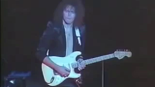 Download Yngwie Malmsteen - Amazing Guitar Solo MP3