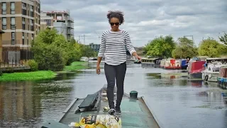 Living in London on a CANAL BOAT  [Uma Daily #5]