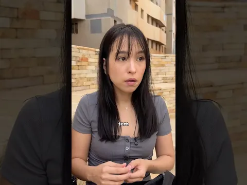 AQUELA MENINA DA SALA QUE SEMPRE TEM BALA KKKKKKK #humor