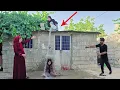 Download Lagu The second wife took the first wife's clothes and the first wife got angry.