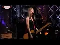Download Lagu Avril Lavigne Don't Tell Me (Remastered) Live Performance 2004 HD