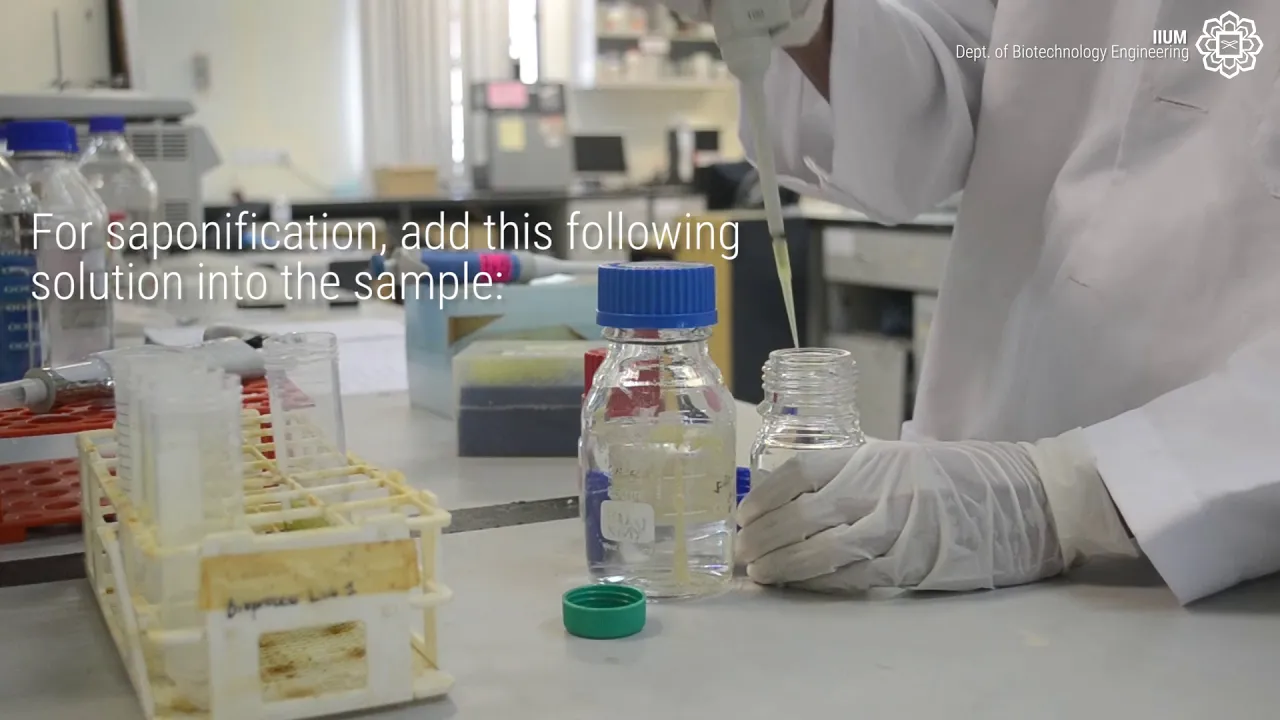 Extraction of microalgae and HPLC analysis