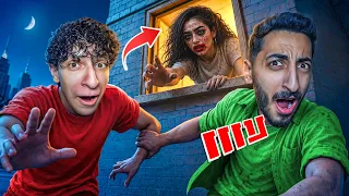 بنت بشعة كتير صارت تلاحقنا للأبد حاولنا نهرب منها بالليل ساعدونا دندنها