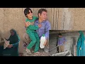 Download Lagu Noorbakhsh in cementing the house and Kabra's efforts in housekeeping and helping her husband