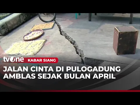 Struktur Miring Menjulang ke Kali, Jalan Cinta di Pulo Gadung Amblas