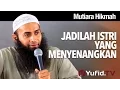 Download Lagu Mutiara Hikmah: Jadilah Istri yang Menyenangkan - Ustadz Dr. Syafiq Riza Basalamah, M.A.