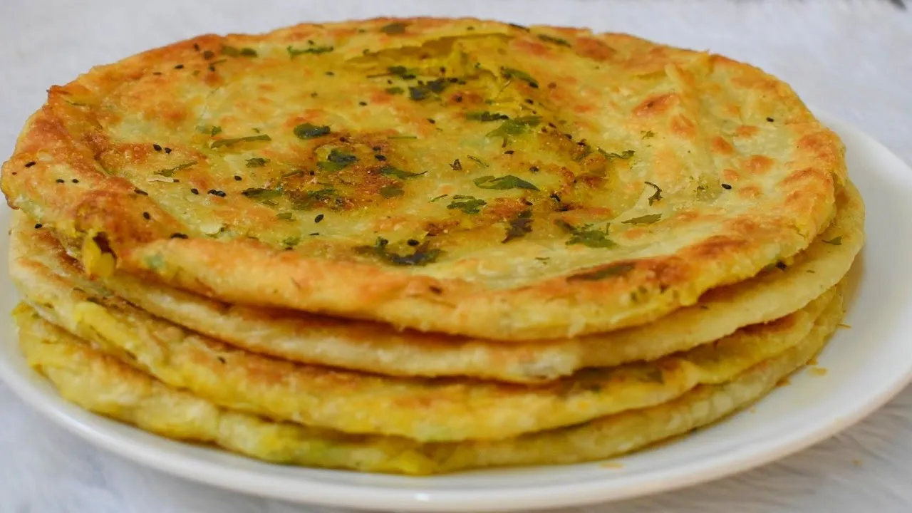 Aloo Laccha Paratha ll Warki Aloo Bhara Crispy Paratha Recpie in 10 minutes by livelycooking