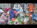 Download Lagu China Hangzhou's Regenseizoen voedseltraditie: Delicatessen van de Natte Markt