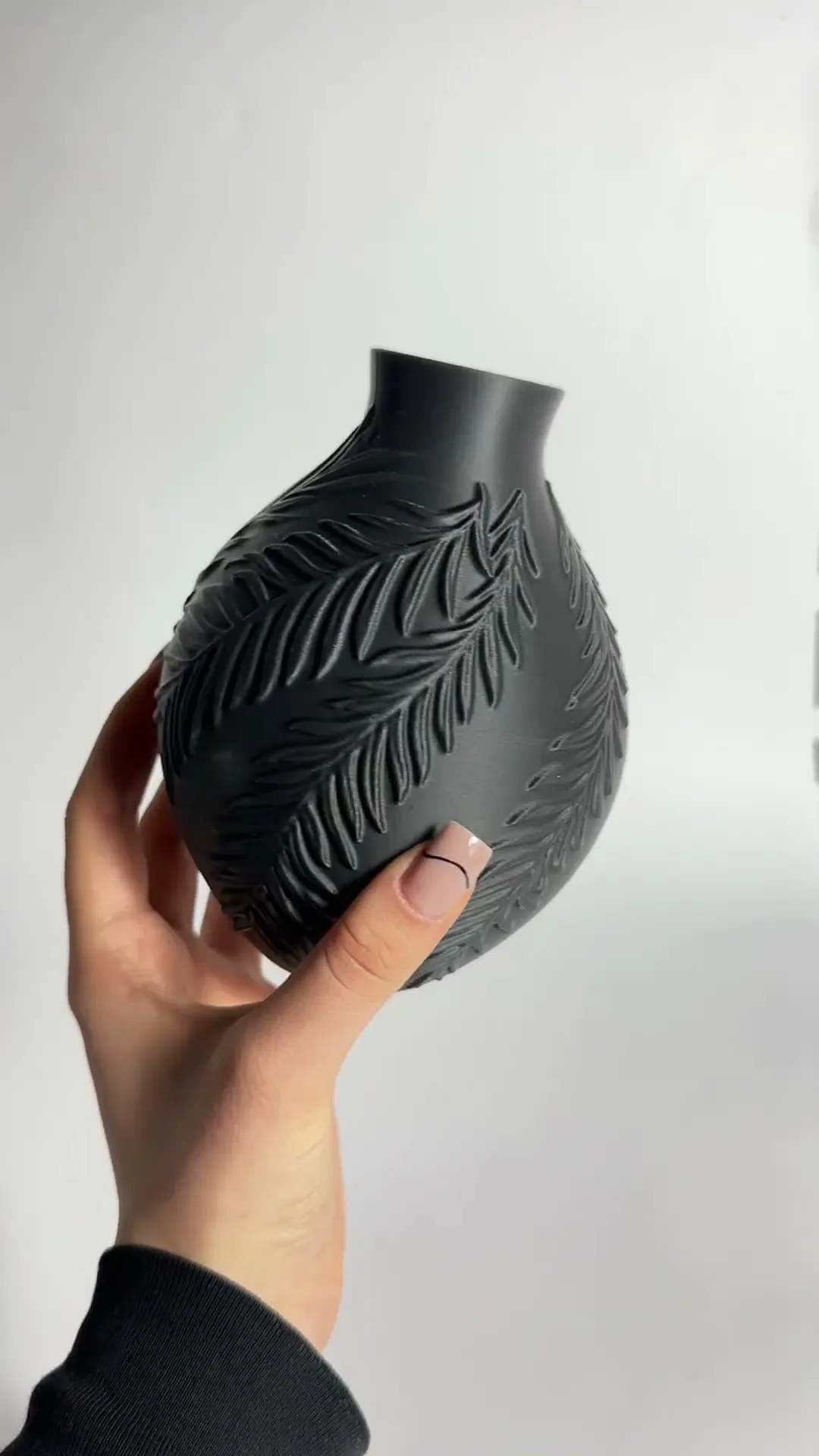 Sharp Branches Vase for Nature-Inspired Home Decor
