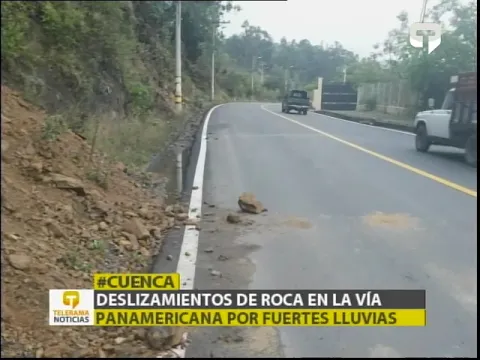 Deslizamientos de roca en la vía Panamericana por fuertes lluvias