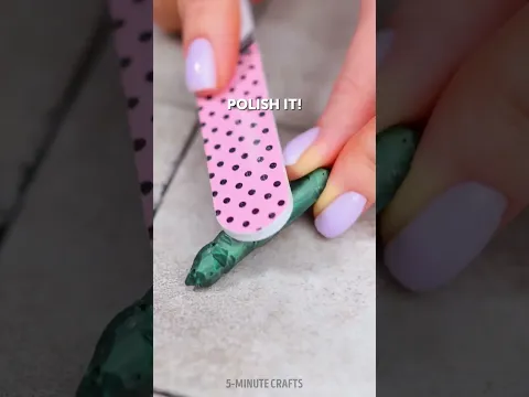 لما تكوني مخطوبة لواحد مجنون ودماغو على قده 😂