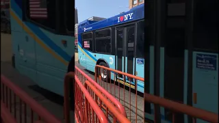 Manhattan New York to Queens New York - M60 Select Bus Service