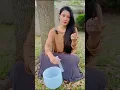 Download Lagu Menggunakan suara Anda untuk penyembuhan suara sangatlah hebat dan mangkuk kristal saya adalah alat yang indah untuk memulai.