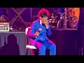 Download Lagu Gladys Knight cries singing \