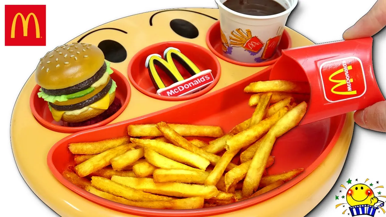 お皿にポテトやハンバーガーを入れてみよう🍔(#たまごmammy)マクドナルドマシンでリアル料理作りチャレンジ！