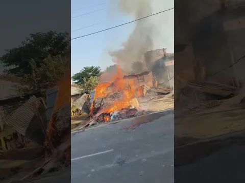 कटिहार के फलका में आग की तबाही, दर्जनों घल जलकर राख #shorts #firenews #bihar