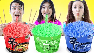 Download NO HAND VS ONE HAND VS TWO HANDS EATING CHALLENGE | CRAZY FOOD BATTLE BY CRAFTY HACKS PLUS MP3