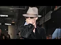 Johnny Depp s Ex Vanessa Paradis Takes A Swing At A Paparazzo