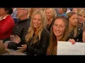 Måns Zelmerlöw - Var ska vi sova i natt (Allsång på Skansen 2013)