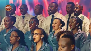 Mt. Kizito Makuburi - Watu na wakushukuru (Live performance KMK Executive Gala 2026)