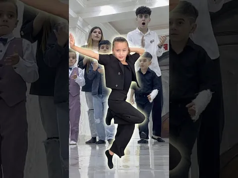 Balaca Qız Meydani bosh bilib görun ne etdi 😱