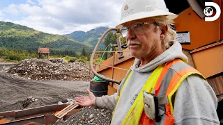 Hoffman Crew Gold Mining Hits A Critical Point | Gold Rush S2 E11 | Discovery Channel India