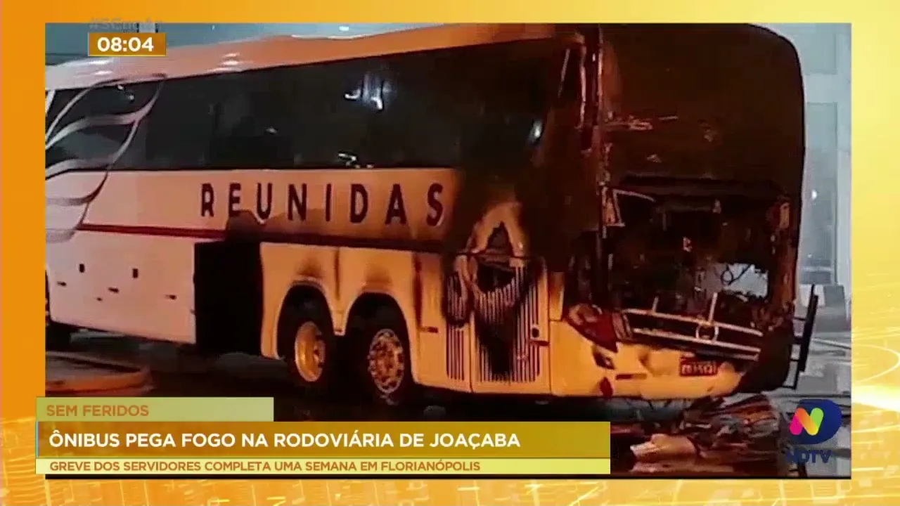 Ônibus pega fogo na Rodoviária de Joaçaba